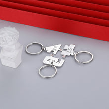 Load image into Gallery viewer, Mom GIFS Keychain Christmas GIF for Daughter Little Sister Big Sister Puzzle Pendant Family 3pcs Mother Birthday GIF from Daughter Big Mother’s Day Stocking Stuffers