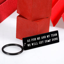 Load image into Gallery viewer, Boss Gifts Keychain for Men Boss Lady Women Boss Day Funny Gag Gifts for Coworkers Male Female Manager Farewell Appreciation Gift for Mentor PM Employee Him Office Christmas Retirement Small Keepsake