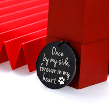 Load image into Gallery viewer, Loss of Pet Dog Memorial Keychain Gifts Remembrance Jewelry for Women Men Kids Boys Girls Pet Sympathy Gift Dog Cat Remembrance Family Once by My Side Passed Away Keepsake Black Key Ring Present