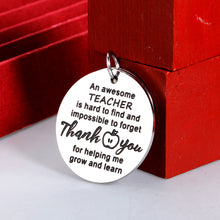 Load image into Gallery viewer, VANLOVEMAC Teacher Appreciation Gifts for Women Men,Thank You Gifts for Teacher Mentor Tutor Daycare from Students,Teacher Birthday Thanksgiving Gifts Graduation Retirement Gifts Keychains
