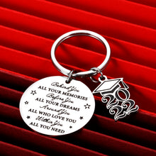 Load image into Gallery viewer, 2022 Graduation Gifts Keychain for Him Her Class of 2022 Inspirational Gift for Women Men Boys Teen Girl High School College Son Daughter from Mom Dad Best Friend Senior 2022 Grads Birthday Christmas
