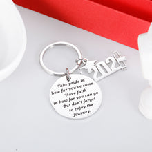 Load image into Gallery viewer, Class of 2021 Keychain Graduation Gifts for Senior College Master High School Graduate Women Men Him Her Nurse Medical Student Grads Teacher Inspirational Gift Key Chain for Boys Girls Daughter Son
